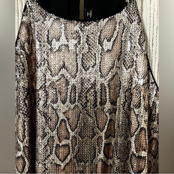 ZARA BASIC beautiful top. Sleeveless that had straps around neck. size medium - Picture 5 of 6